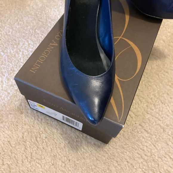 Enzo Angiolini Navy Classic Leather Pumps 6.5 - Picture 3 of 9